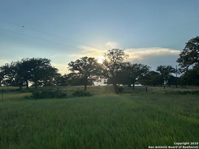 1571 St Hwy 97 E, Floresville, TX 78114 - Image #2
