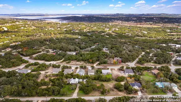 308 Ridgerock, Canyon Lake, TX 78133