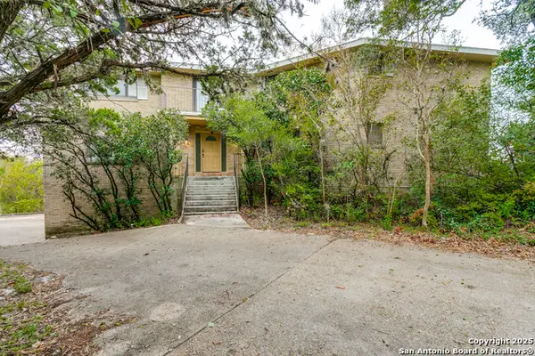 11006 Bar X, Helotes, TX 78023