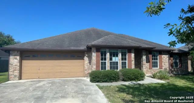 152 Castle Breeze Drive, Seguin, TX 78155 - Image #1