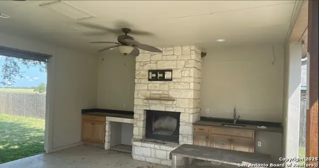 152 Castle Breeze Drive, Seguin, TX 78155 - Image #2