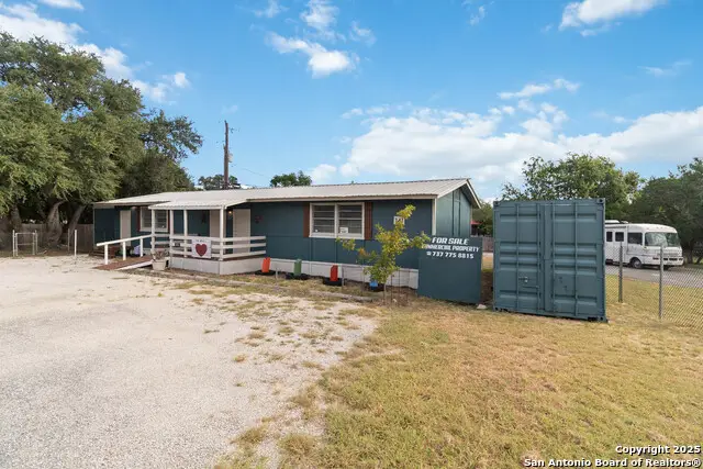 141 Wildwood Ln, Canyon Lake, TX 78133 - #1