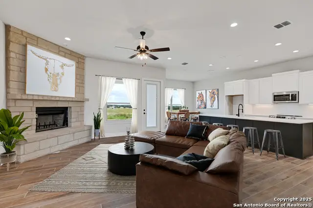 173 Pine Valley Dr, La Vernia, TX 78121 - Image #2