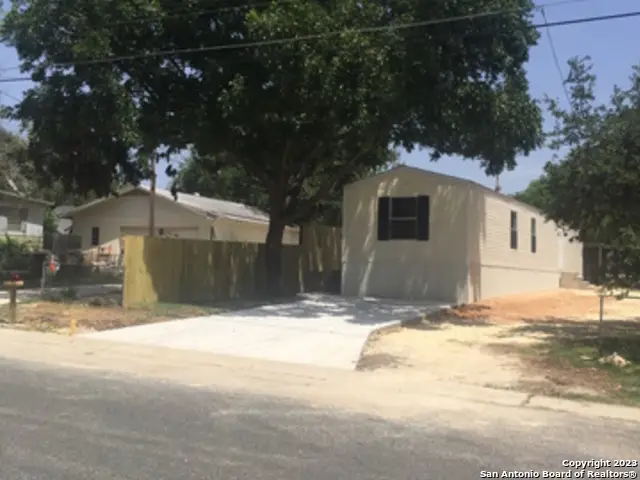 25226 Pat Pkwy, San Antonio, TX 78257 - Image #2