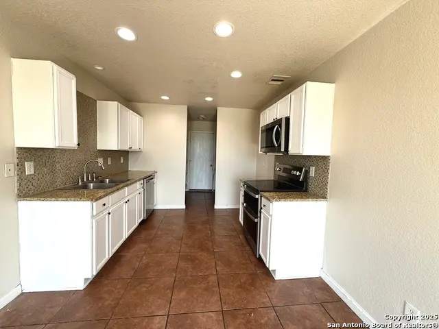 6118 Kensinger Pass, Converse, TX 78109 - Image #3