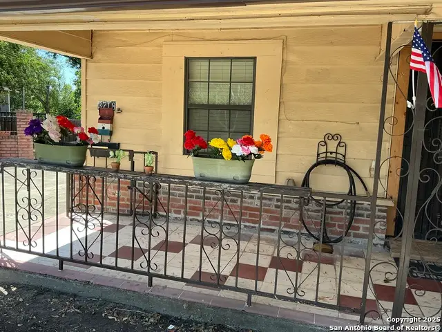 3718 W Martin St., San Antonio, TX 78207 - Image #2