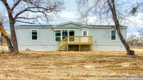 13436 Adkins St Hedwig Rd, St Hedwig, TX 78152