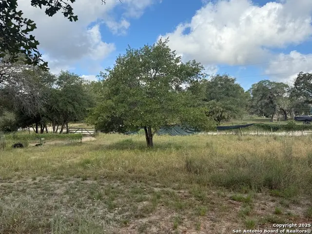 105 Clear Spring, Floresville, TX 78114 - Image #3