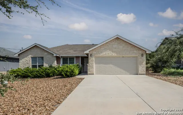 1421 Cottonwood Rd, Fischer, TX 78623 - Image #2