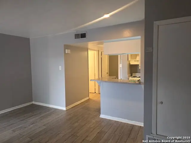 170 De Chantle #APT 703, San Antonio, TX 78201 - Image #2