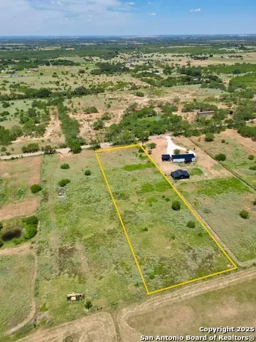 1160 Mc Coy Rd, Somerset, TX 78069