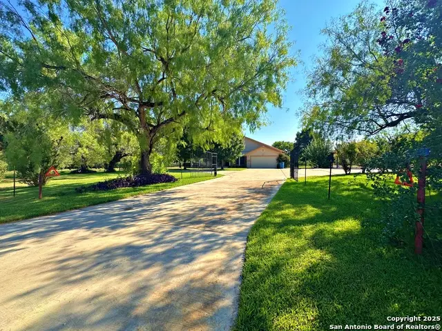 508 Lagunillas, Charlotte, TX 78011 - #2