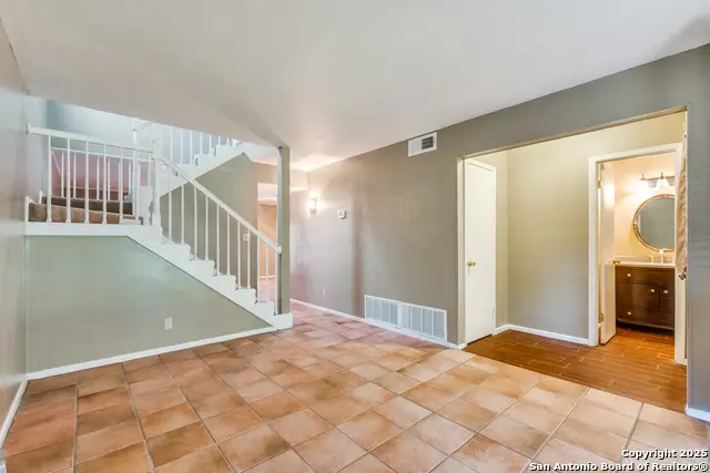 6106 Vance Jackson #46, San Antonio, TX 78230 - Image #3