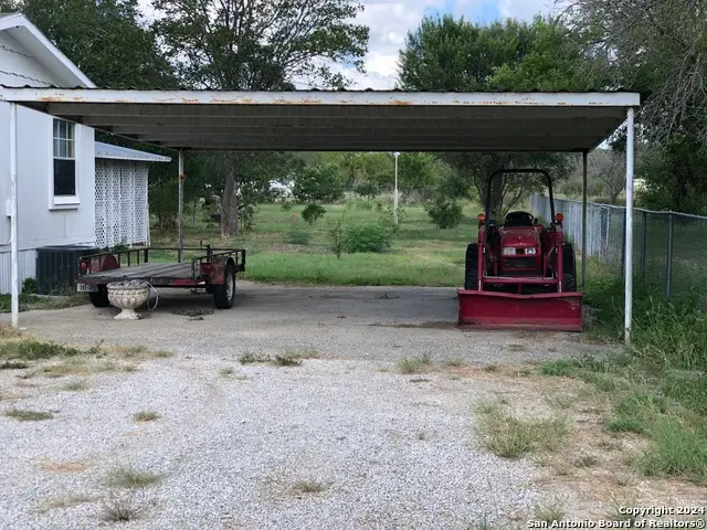 10375 Sunny Lane, Atascosa, TX 78002 - Image #3