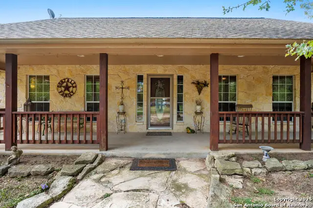 253 Hickory, La Vernia, TX 78121 - Image #3