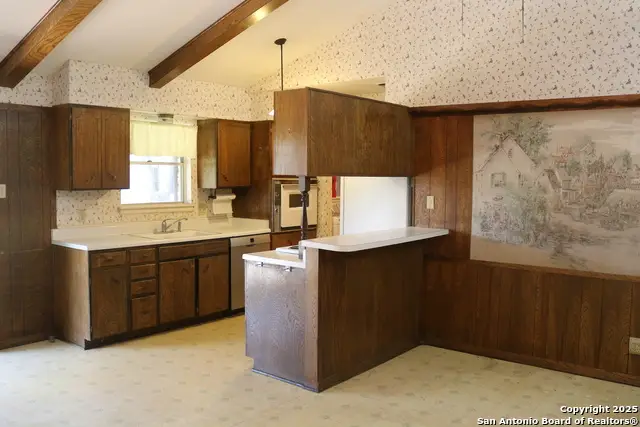 5466 Starfire, Kirby, TX 78219 - Image #3