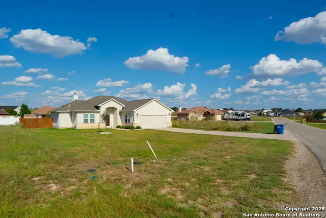 126 Merion Ln, La Vernia, TX 78121 - Image #2