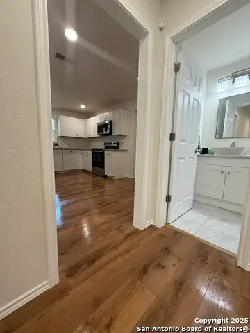 703 San Augustine, San Antonio, TX 78237 - Image #3