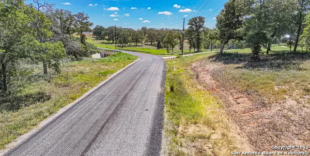 112 Timber Ridge, La Vernia, TX 78121 - Image #2