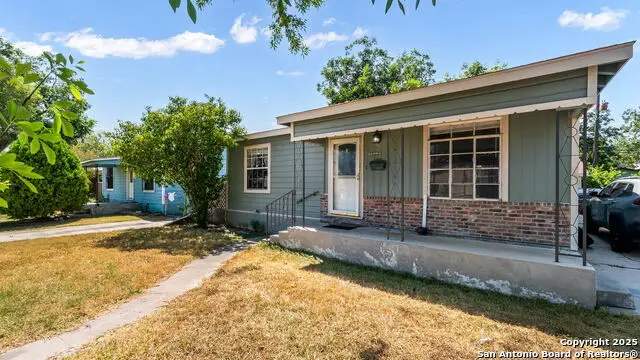 1722 Alametos, San Antonio, TX 78201 - Image #2