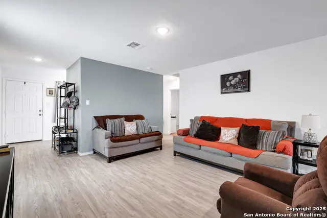9015 Lunar Cv, San Antonio, TX 78252 - Image #3