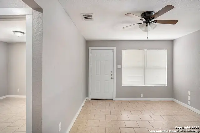 235 Noria St, San Antonio, TX 78207 - Image #2