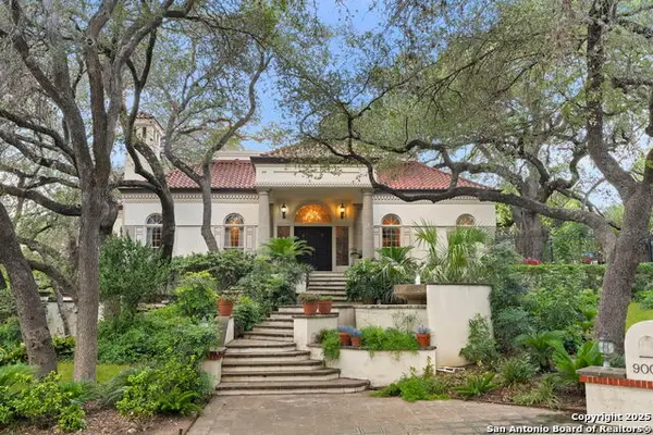 9003 Village Dr, San Antonio, TX 78217