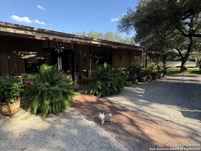 2044 Cr 343, Hondo, TX 78861 - Image #2