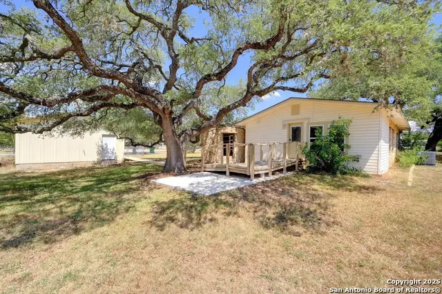 817 9th Street, Blanco, TX 78606 - Image #2