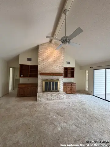 5910 Crescent Falls, Windcrest, TX 78239 - Image #2