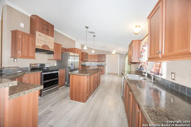 590 County Road 4614, Castroville, TX 78009 - Image #3