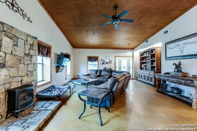 486 County Road 333, Sutherland Springs, TX 78161 - Image #3