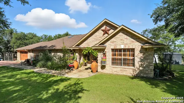 10027 Creekwood, Spring Branch, TX 78070