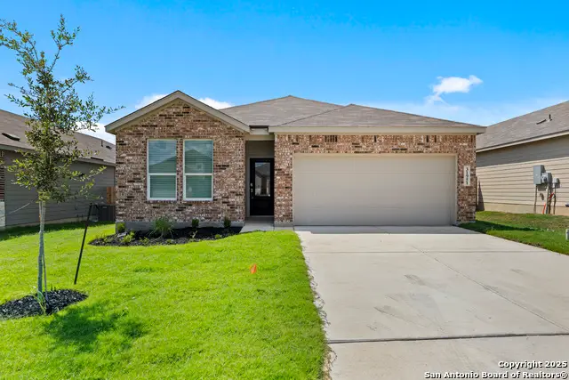 31951 Ambrose St, Bulverde, TX 78163 - Image #1