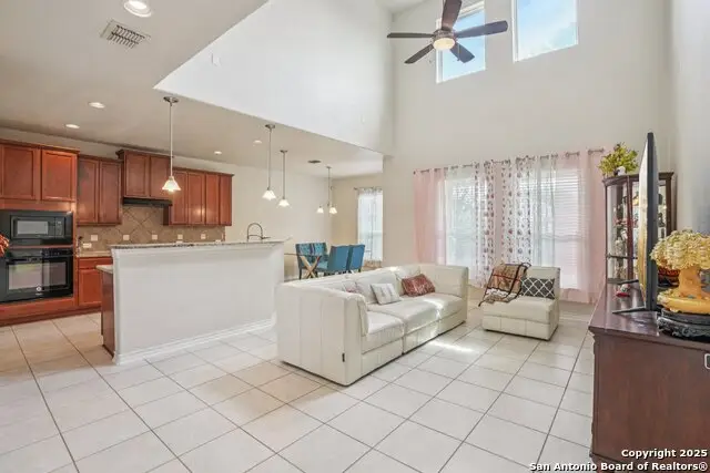 7006 Laguna Beach, Converse, TX 78109 - Image #2