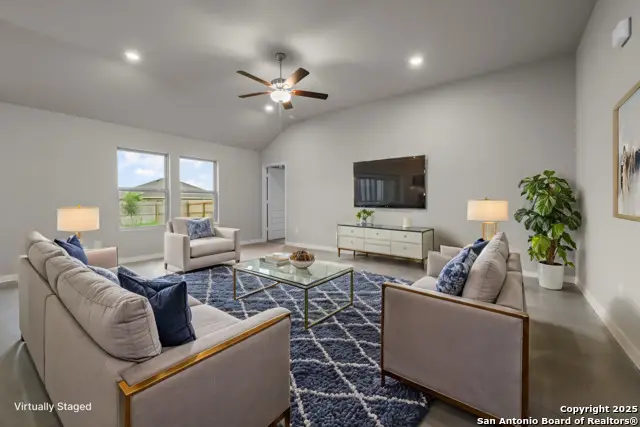 10310 Goodison Drive, Converse, TX 78109 - Image #2