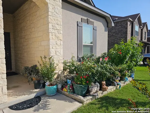 111 Lone Falls, Universal City, TX 78148 - Image #2
