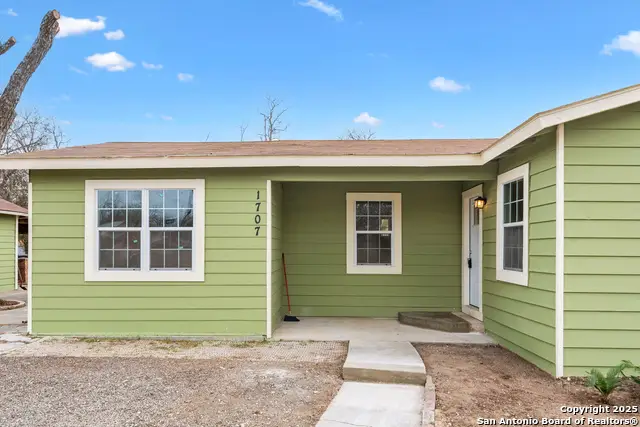 1707 Avenue U, Hondo, TX 78861 - Image #3