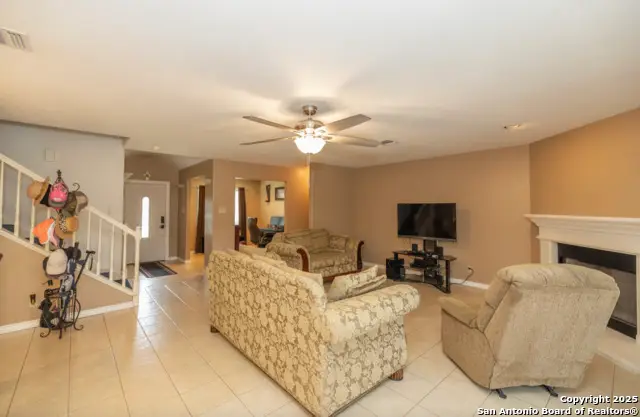 316 Crownhill, Pleasanton, TX 78064 - Image #2