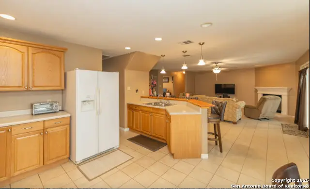 316 Crownhill, Pleasanton, TX 78064 - Image #3