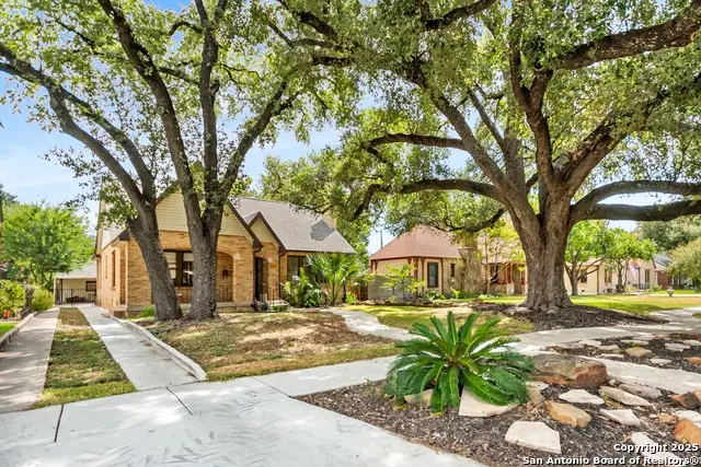 2118 W Kings Hwy, San Antonio, TX 78201 - Image #1