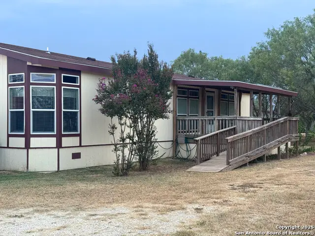207 Homestead, La Vernia, TX 78121 - Image #2