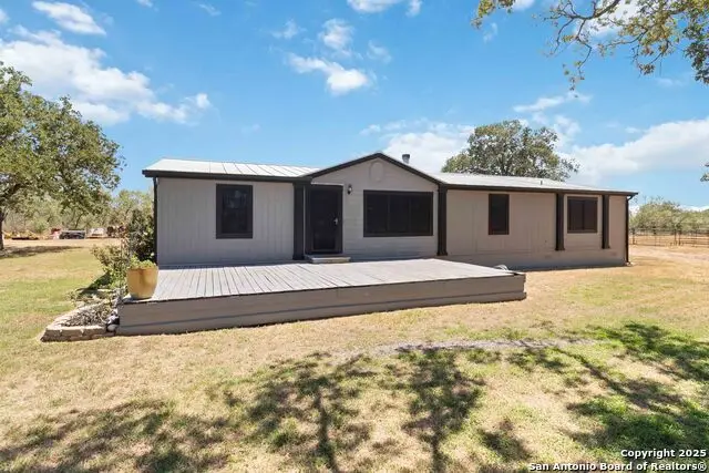 303 County Road 425, Stockdale, TX 78160 - Image #3