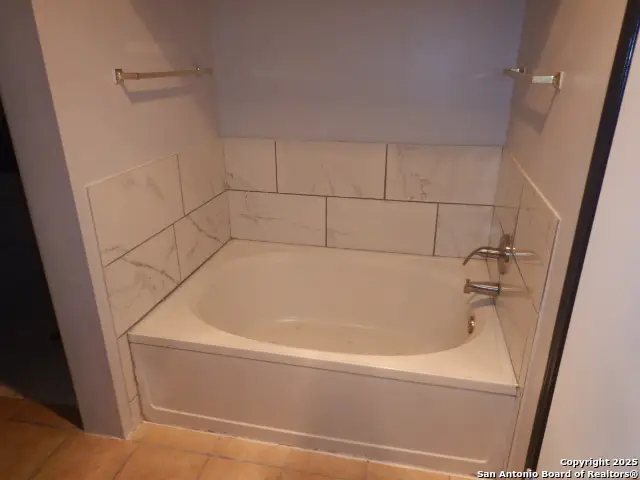 2533 Montebello, San Antonio, TX 78259 - Image #2