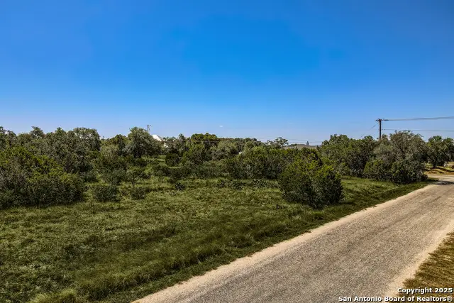 543 Rayner Ranch Blvd, Spring Branch, TX 78070 - Image #2