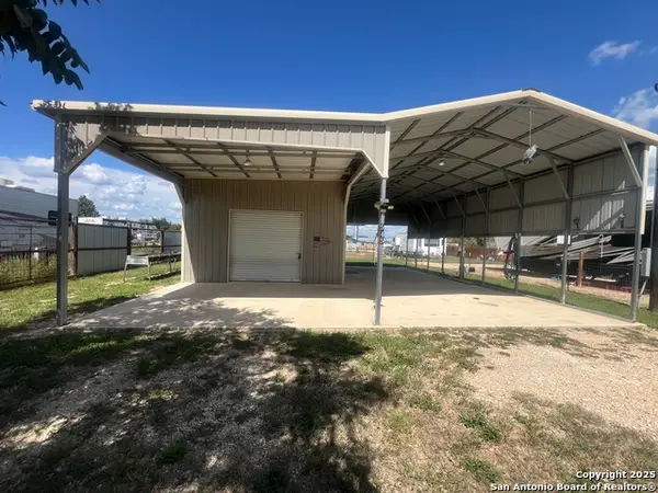 545 Siesta, Bandera, TX 78003