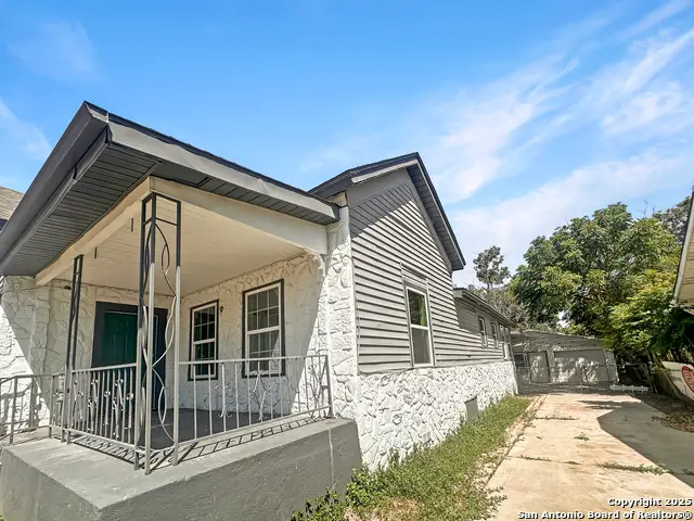 2235 E Houston, San Antonio, TX 78202 - Image #2