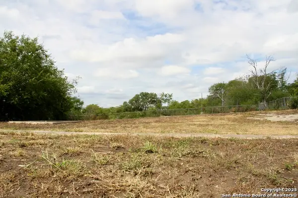 1313 Norfleet Street, San Antonio, TX 78208