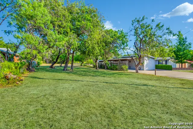 249 Bobbies Ln, San Antonio, TX 78201 - Image #1