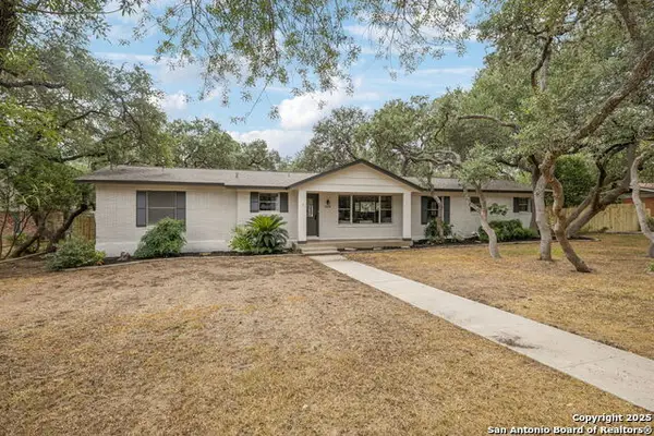 320 El Portal, Hollywood Park, TX 78232